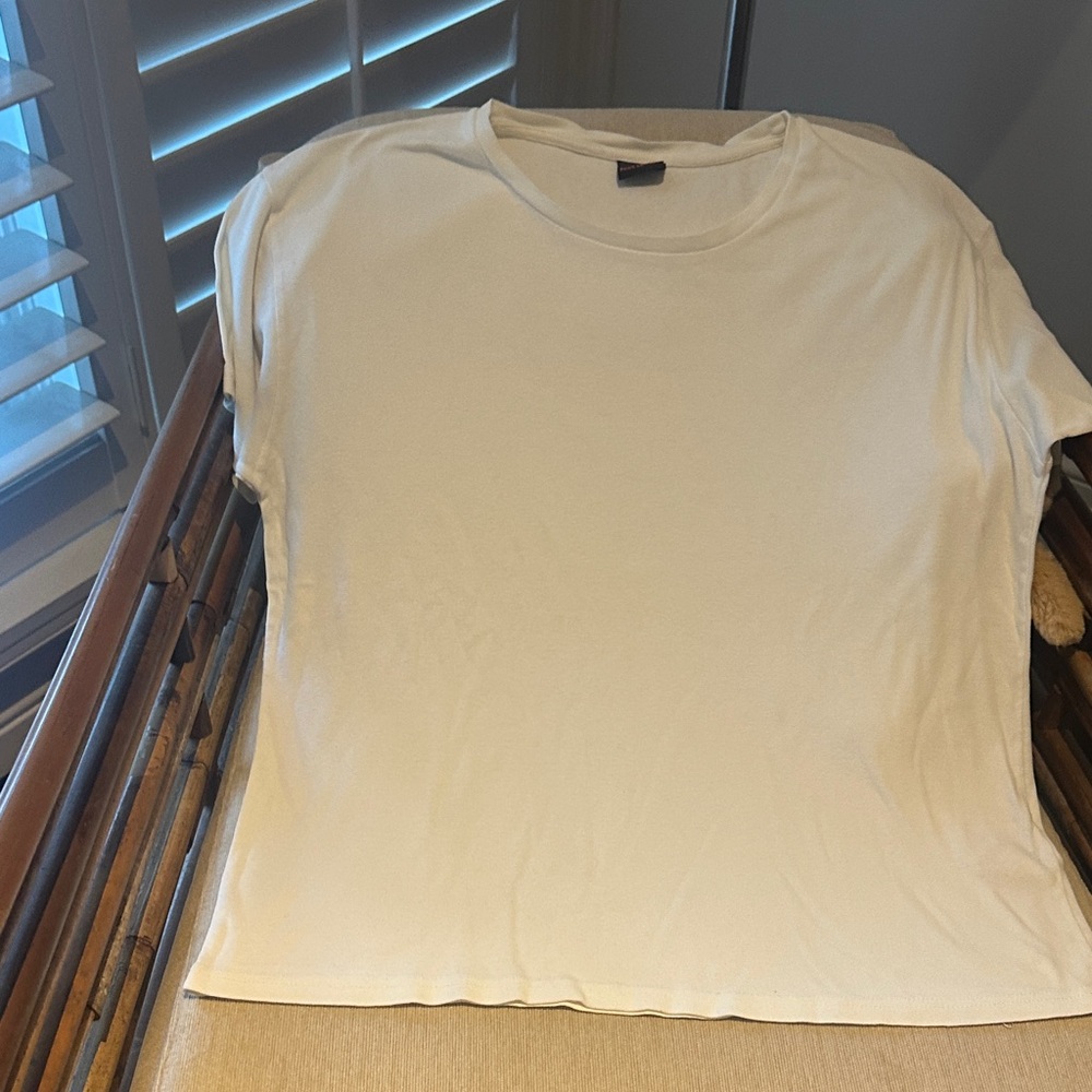 Classic White Men's Short Sleeve Tee